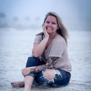 Meet your Posher, Lauren